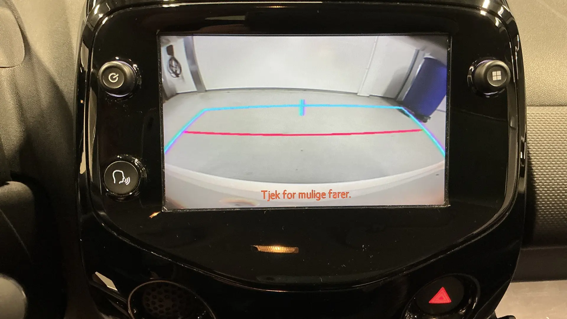 54103 Misc Image11