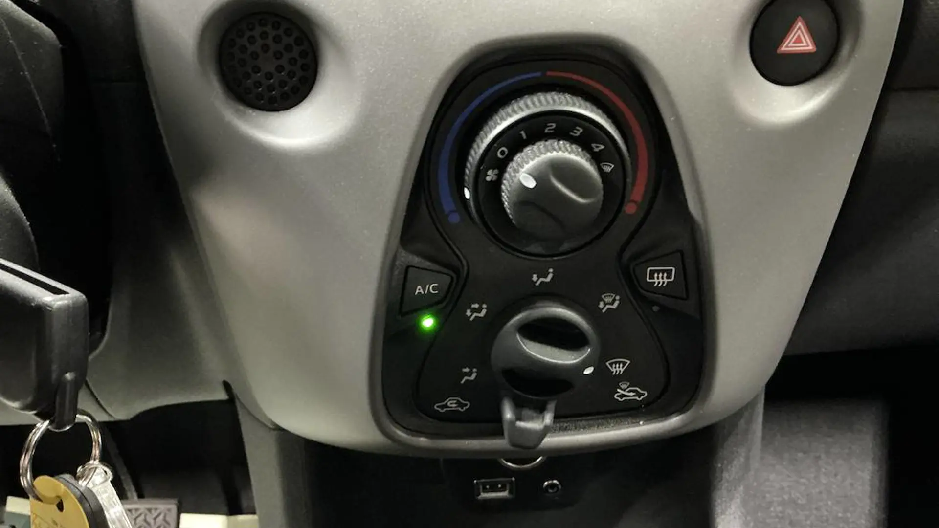 55900 Misc Image9