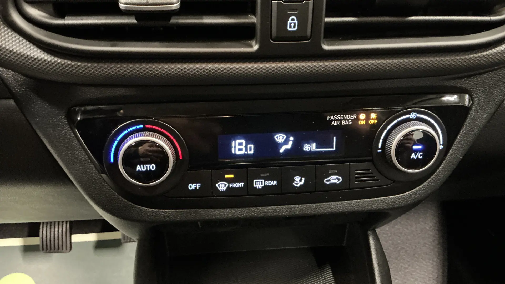 56220 Misc Image10