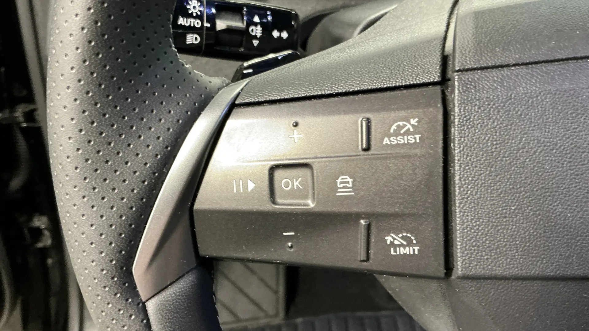 53200 Misc Image11