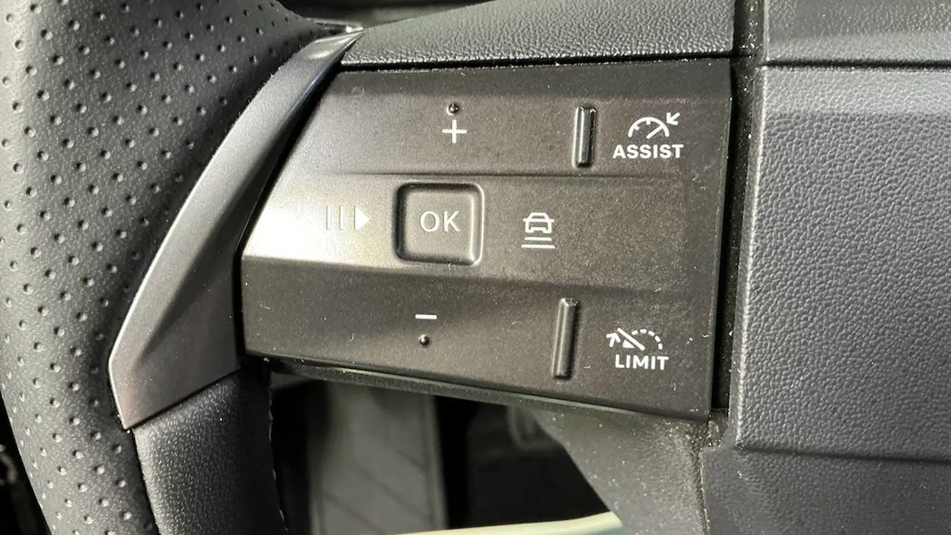 55846 Misc Image10