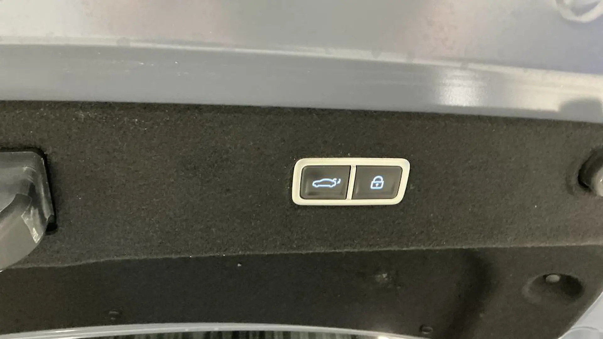 55957 Misc Image3