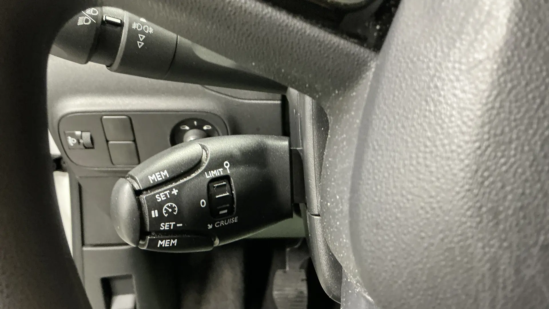 56219 Misc Image6