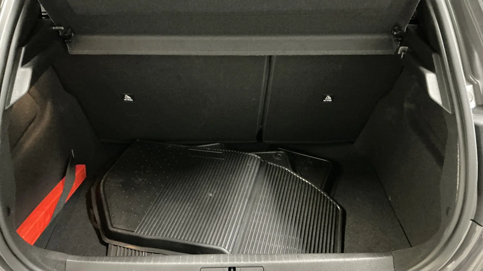 56011 Misc Image3