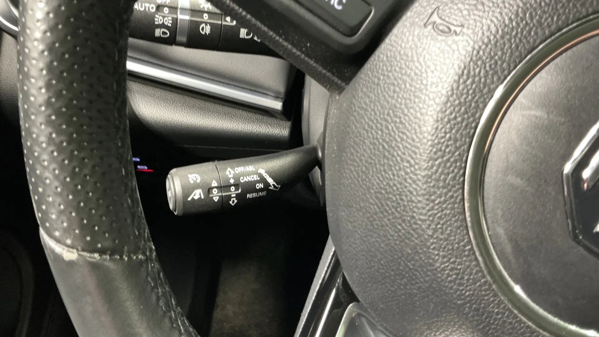 52517 Misc Image10